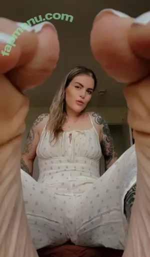 thebedr00mbully / therealarieydior nude photo #0057