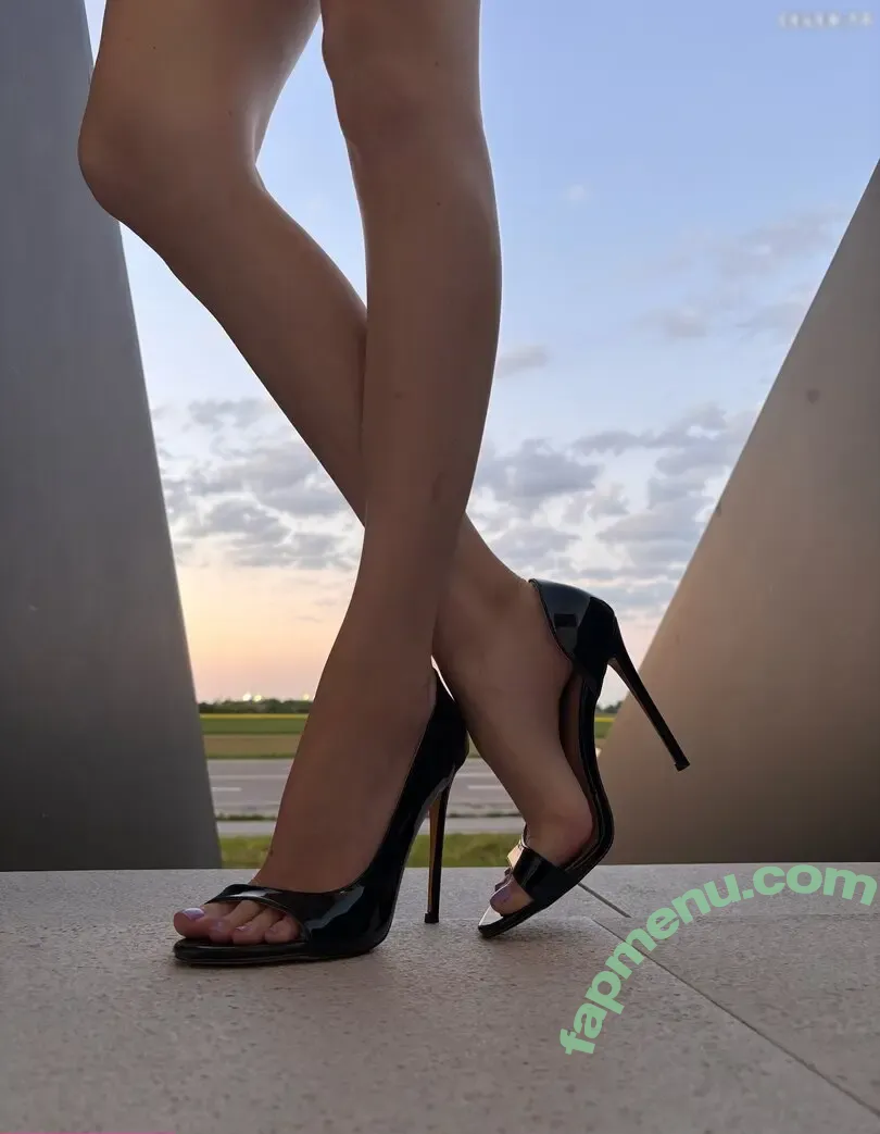 Thebellavibe nude photo #0907 (Thebellavibe)