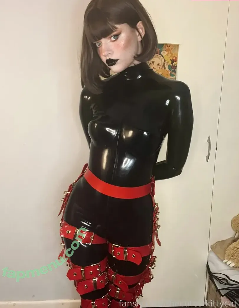 thecutestkittycat nude photo #0614 (thecutestkittycat)
