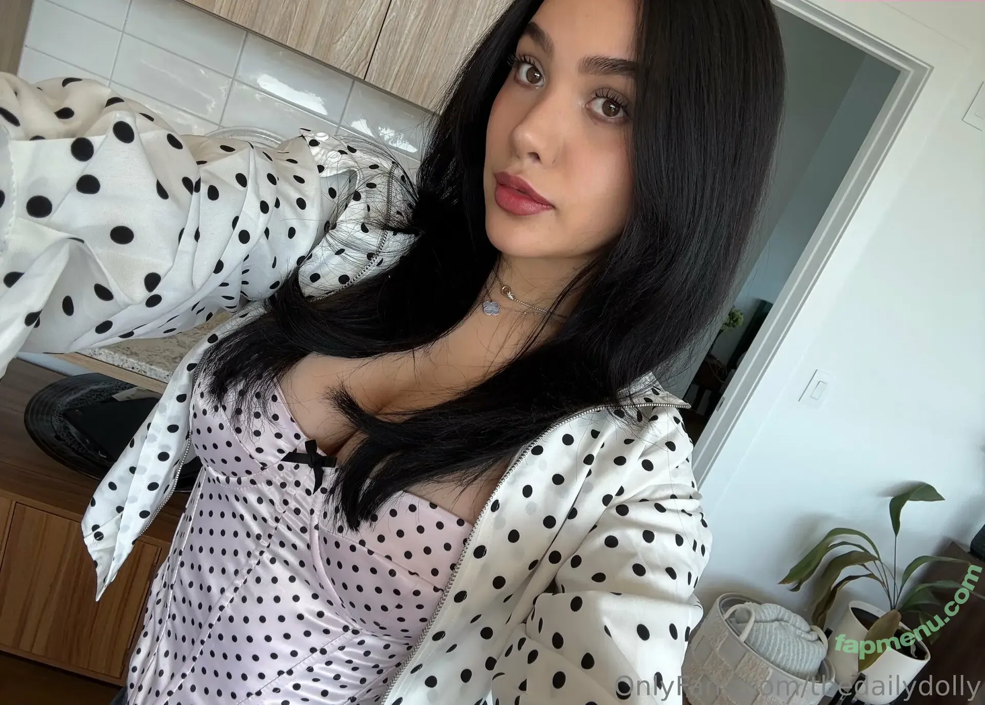 thedailydolly nude photo #0201 (thedailydolly_)
