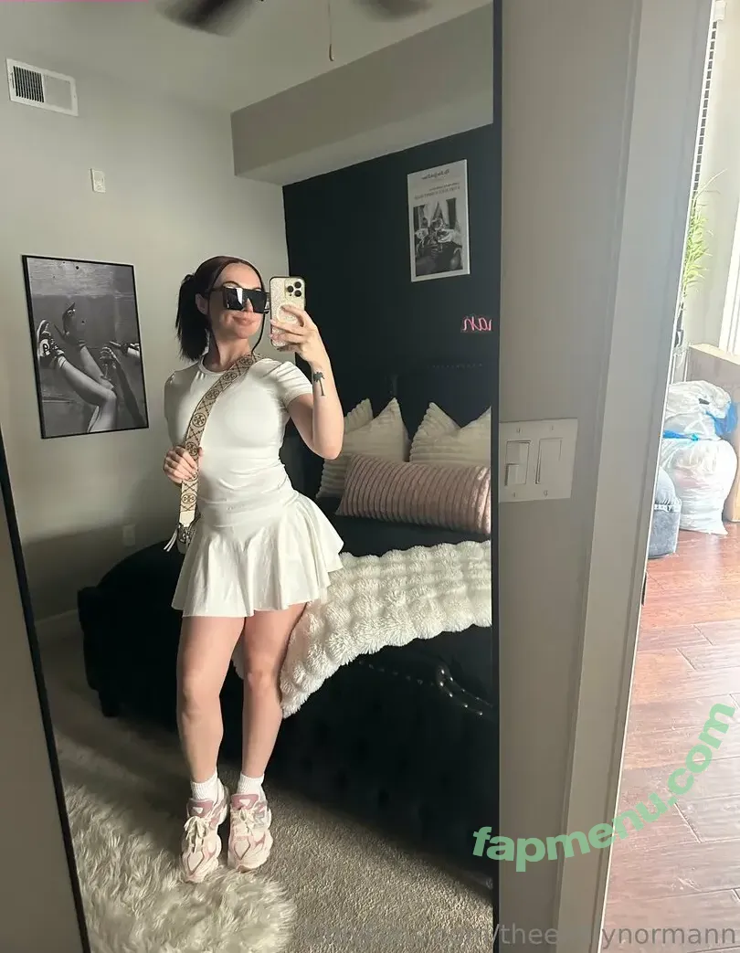 theemilynormann nude photo #0017 (theemilynorman)