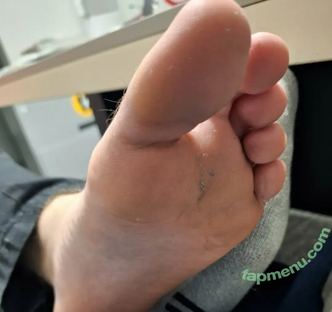 thefoothousee nude photo #0018 (solelysolesss)