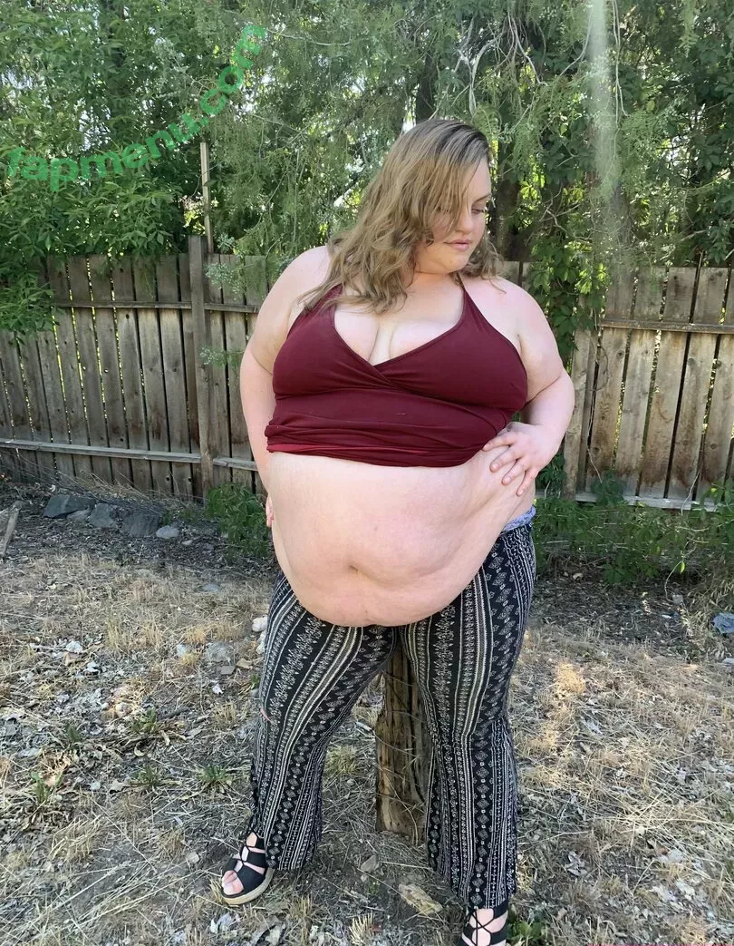 theillusiveham nude photo #0088 (theillusiveham)