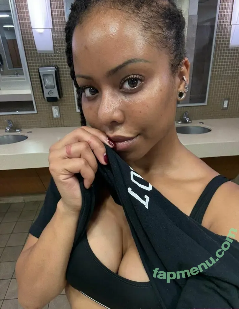 thekiranoir nude photo #0330 (_thekiranoirgram12)