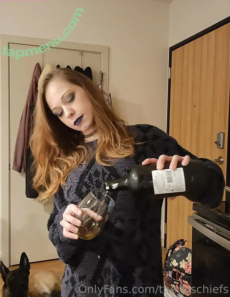 themischiefs nude photo #0017 (mrsmischief2.0)