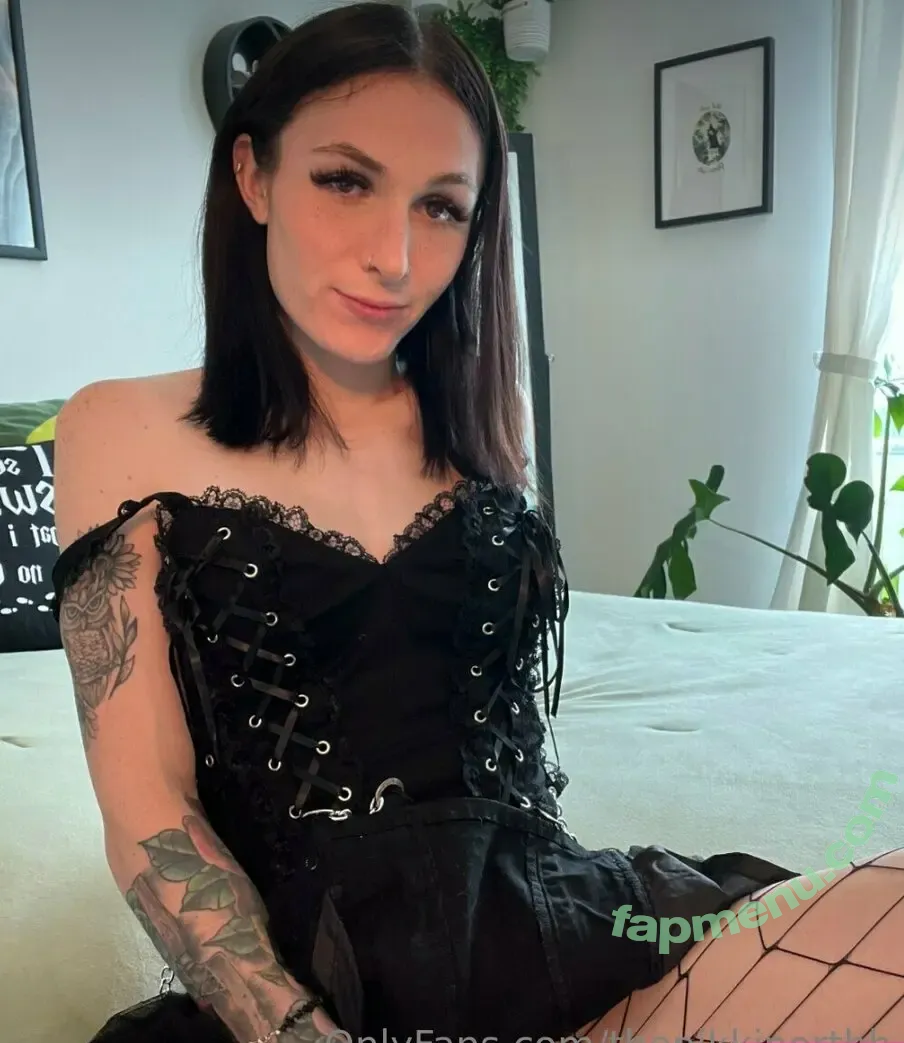 thenikkinorthh nude photo #0010 (thenikkinorthh)