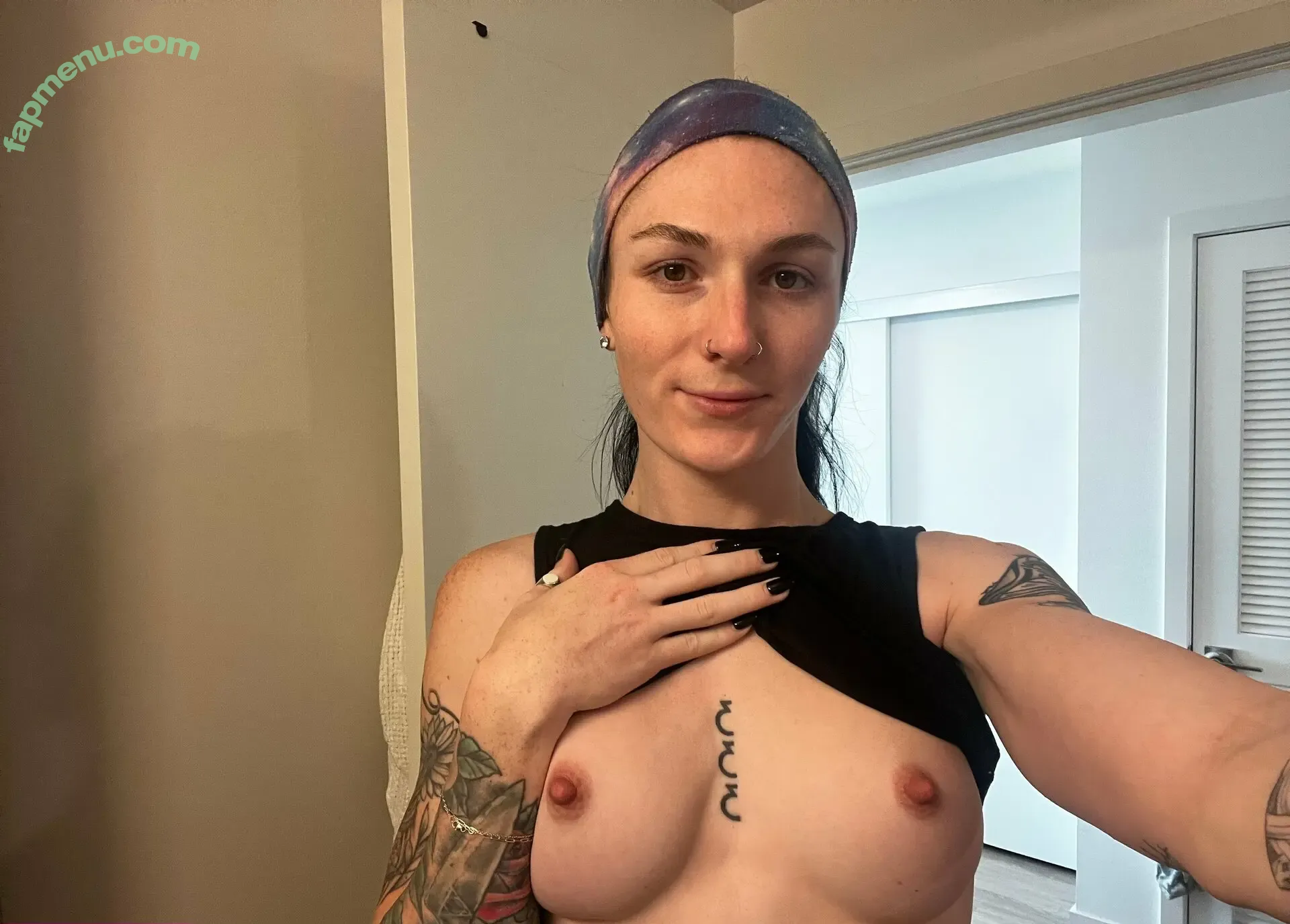 thenikkinorthh nude photo #0020 (thenikkinorthh)