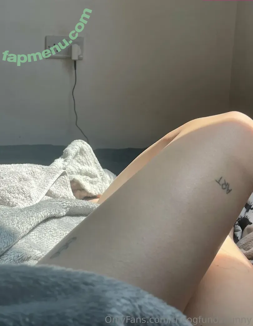 theogfundzbunny nude photo #0004 (theogfundzbunny)