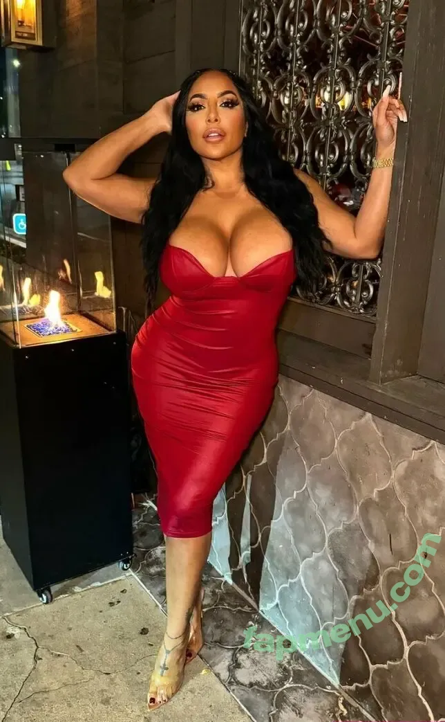 theonlykiaramiaxxx nude photo #0162 (theonlykiaramiaxxx)