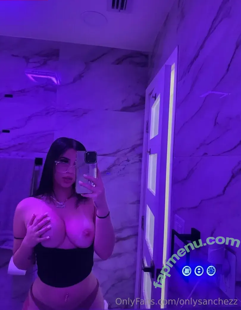 theonlysanchezz nude photo #0001 (onlysanchezz)