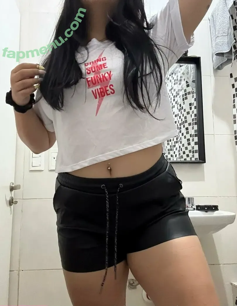 thequeen9999 nude photo #0004 (_h4y4ti)