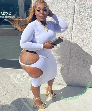 therealfyebottom / _jaythickass_____ / onlyfyebottom nude photo #0135