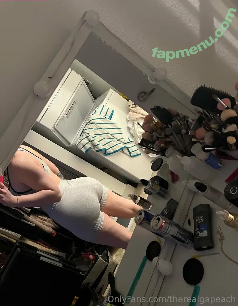 therealgapeach nude photo #0025 (therealgapeach)