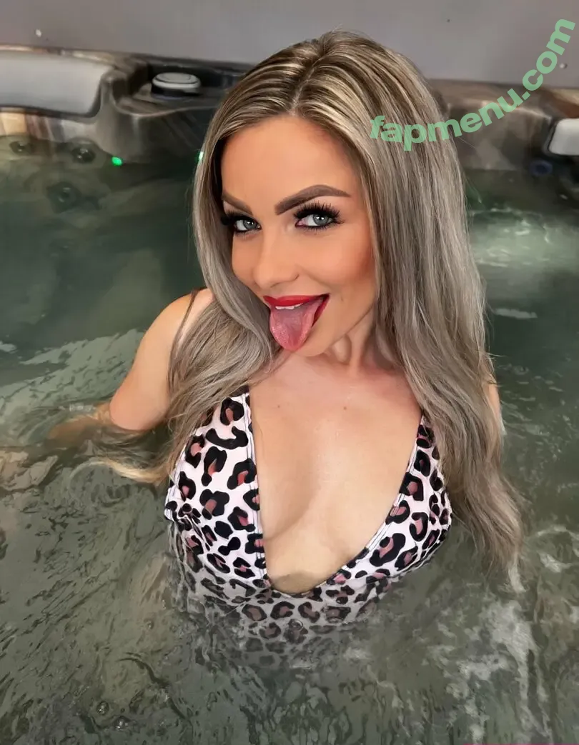 therealsarahh nude photo #0003 (therealsarahh)