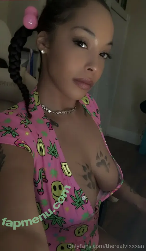 therealvixxxen nude photo #0004 (therealvixxxen)