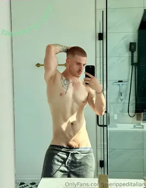  nude photo #0007