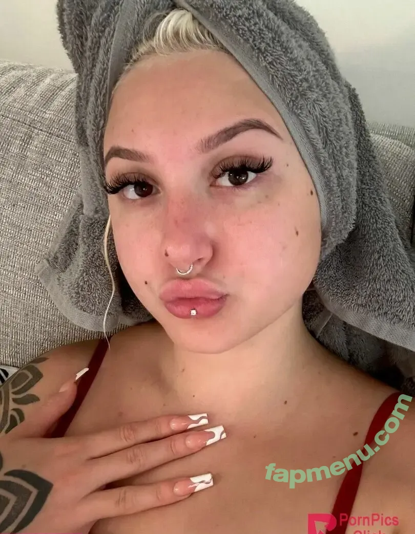 theskylarvox nude photo #0103 (theskylarvox_)