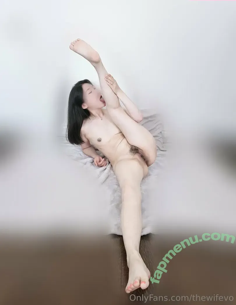 thewifevo nude photo #0015 (reel)
