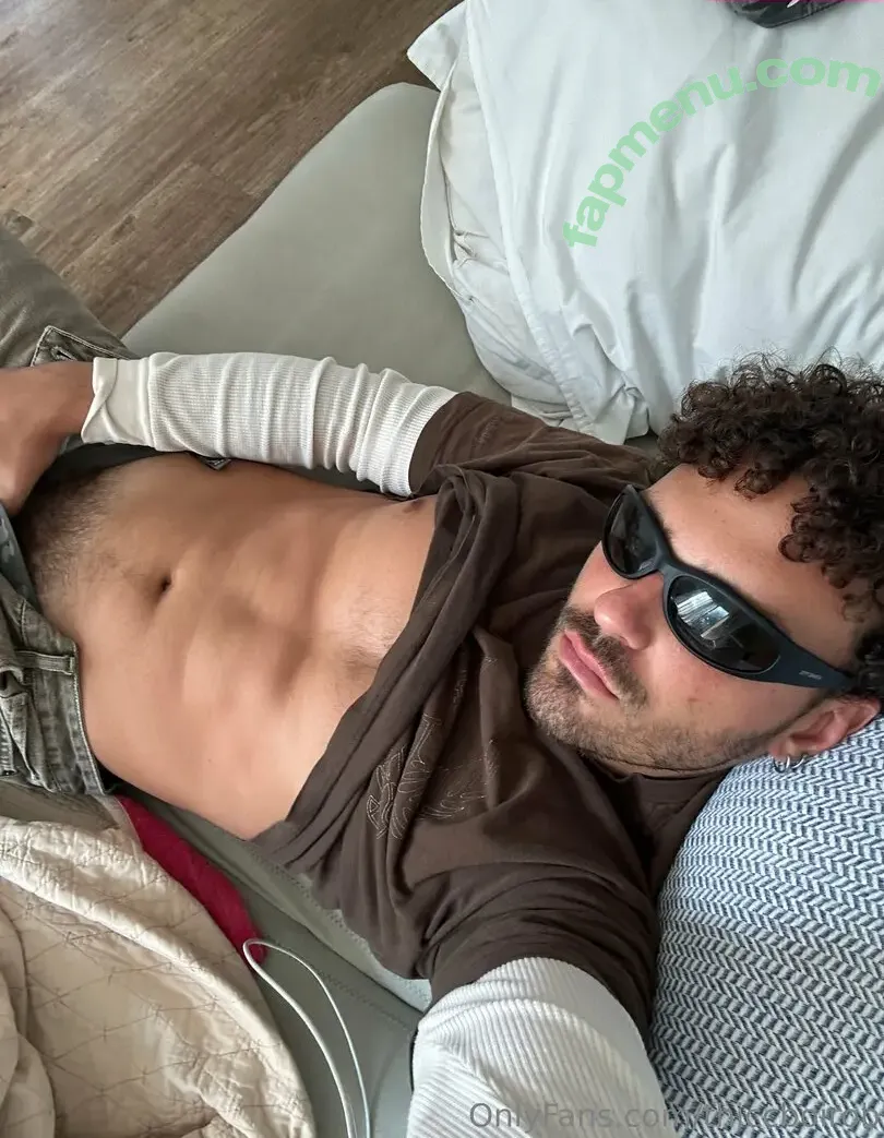 thiccboirob nude photo #0080 (thiccboi_)