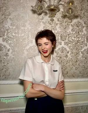 Thomasin Mckenzie / thomasin.mckenzie nude photo #0336