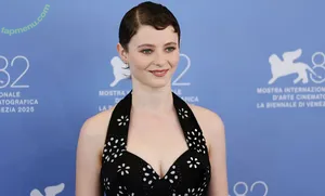 Thomasin Mckenzie / thomasin.mckenzie nude photo #0346