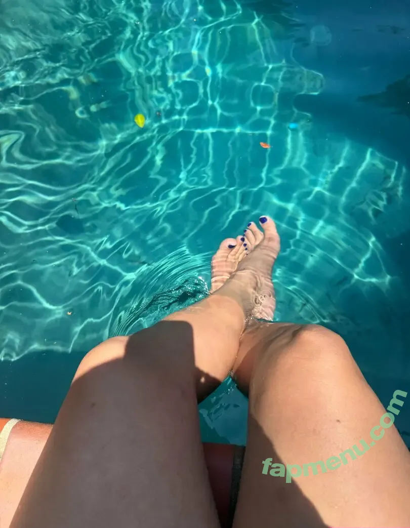 throatxgoatxx nude photo #0023 (throatxgoatxx)