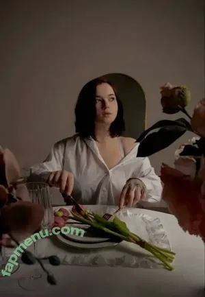  nude photo #0007