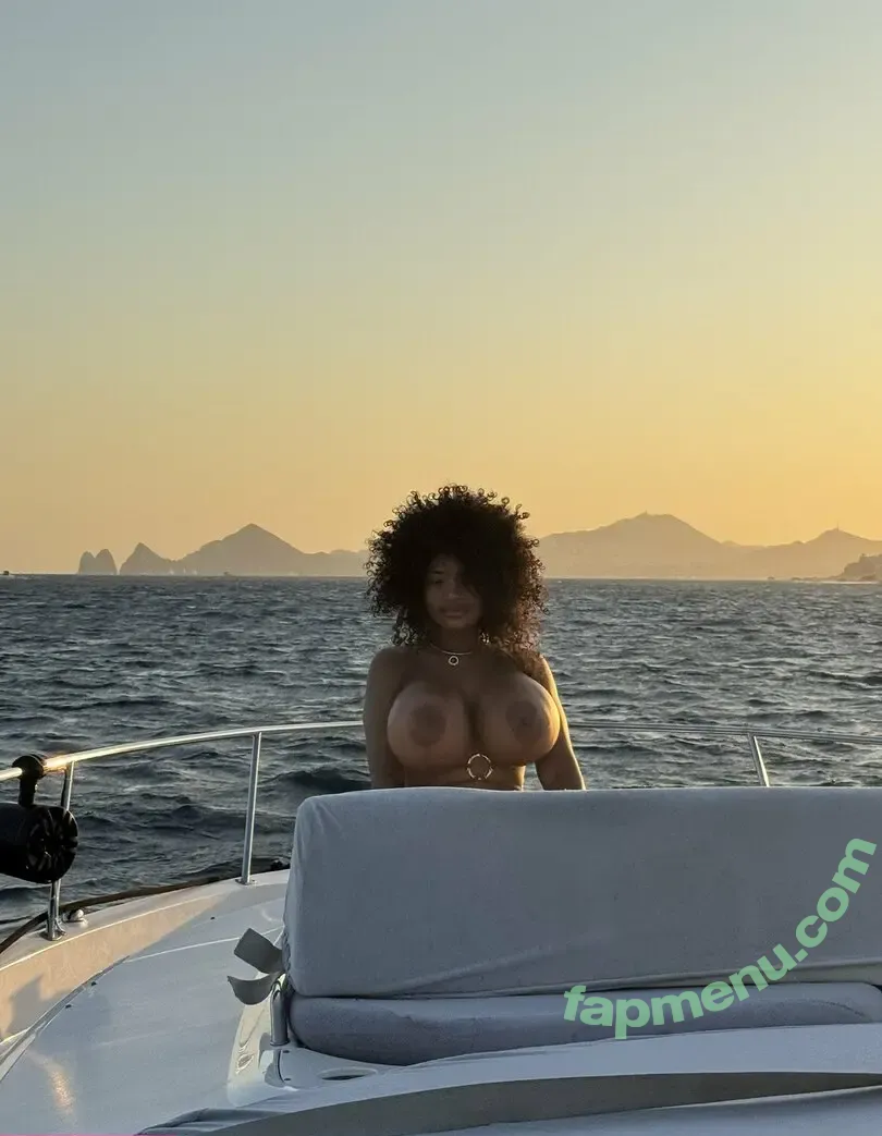 Tia Maria nude photo #0042 (itsmiatiamaria / tiamaria1 / tiamariamontemurro1 / tiuhmariuh)