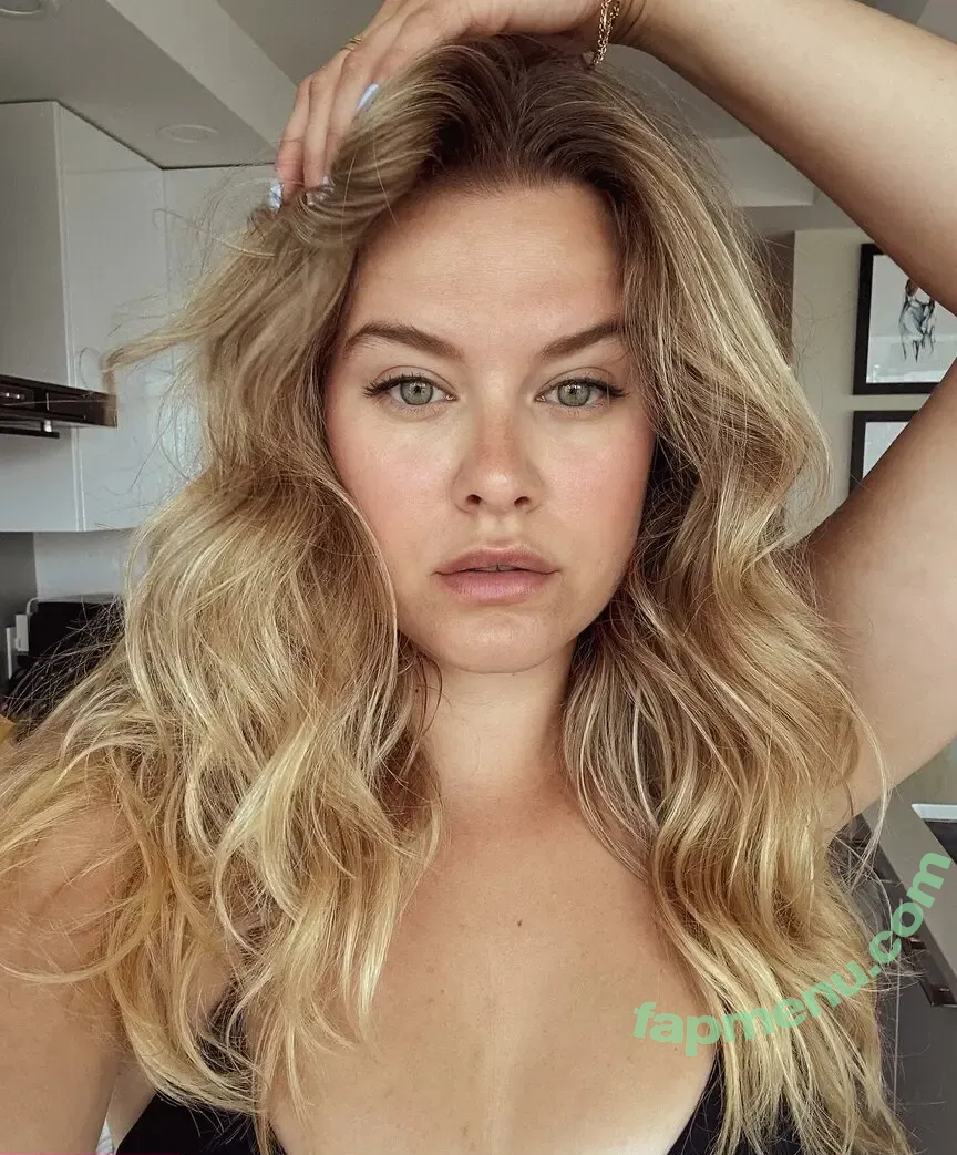 Tiera Skovbye nude photo #0004 (tskovbye1)