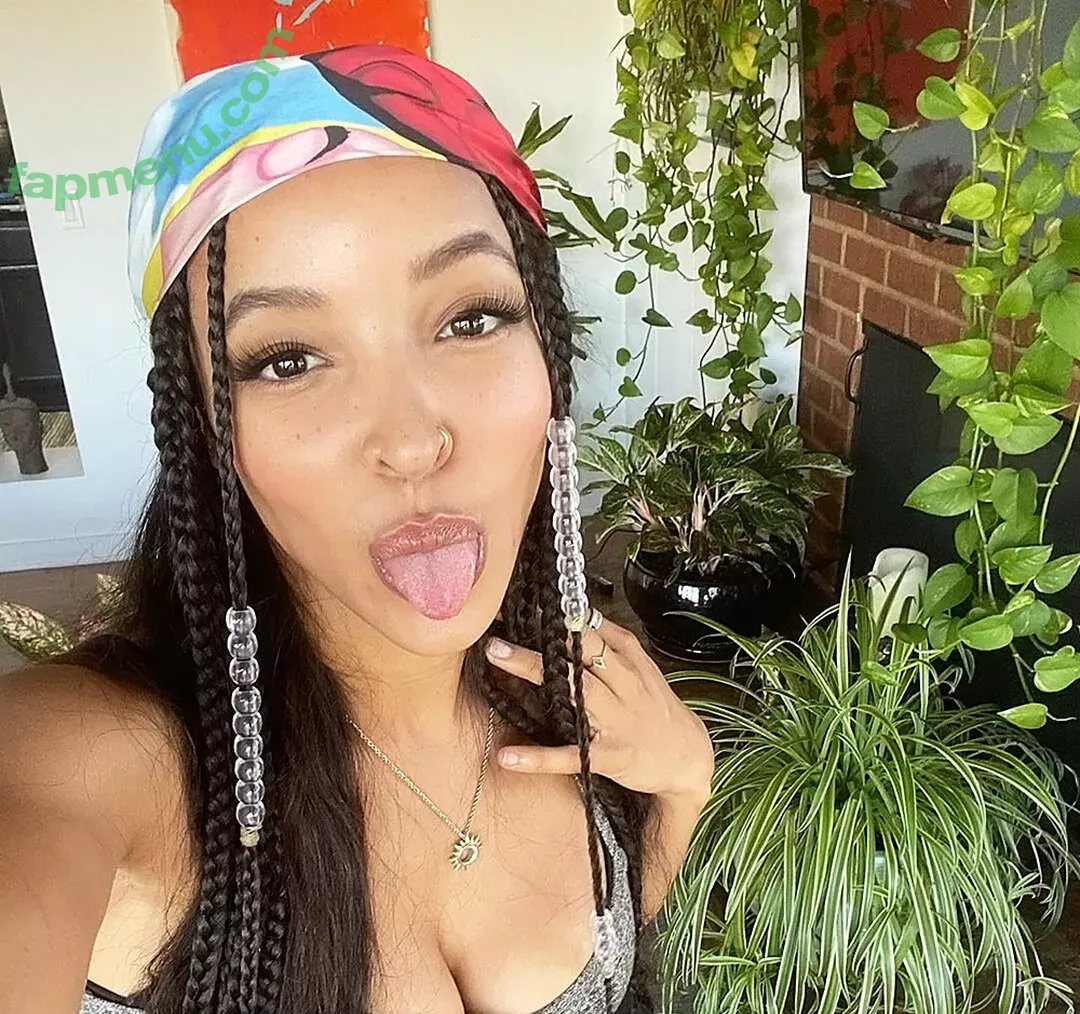 Tinashe nude photo #0325 (slimred_20 / tinashenow)