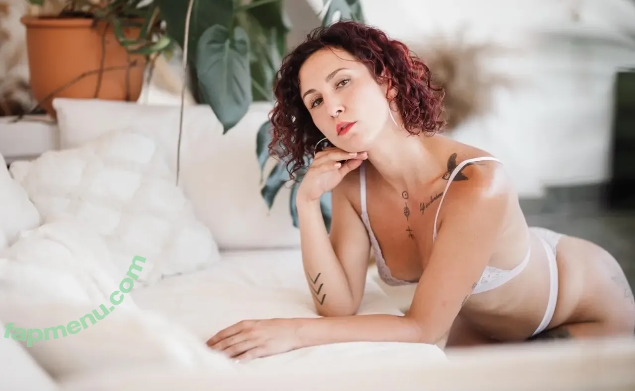 Tingeltangeltami nude photo #0007 (Tingeltangeltami)