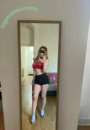 tinychloe_xo / tinychloe.xo nude photo #0034