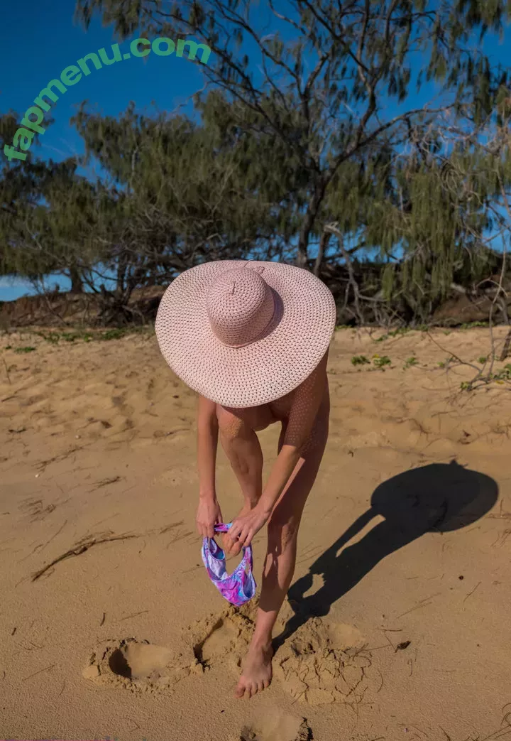 Tinyhini nude photo #0470 (tinyhiniofficial)