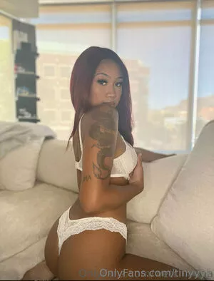 tinyyyk / kaylakipp / peachlingg nude photo #0392