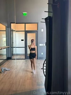 tinyyyk / kaylakipp / peachlingg nude photo #0413