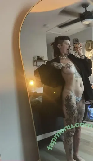  nude photo #0002