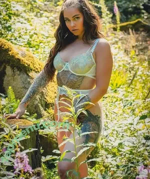 Tizeax / khaleesiwhite nude photo #0027