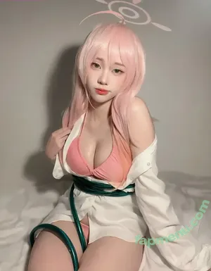 to_kcr / Tanuki Cos nude photo #0001