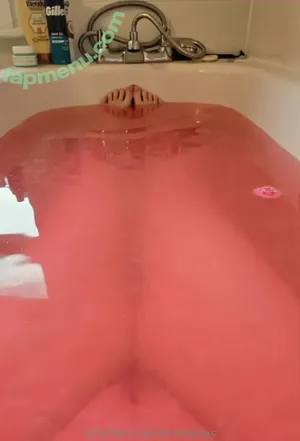 Toanplays / reel nude photo #0020