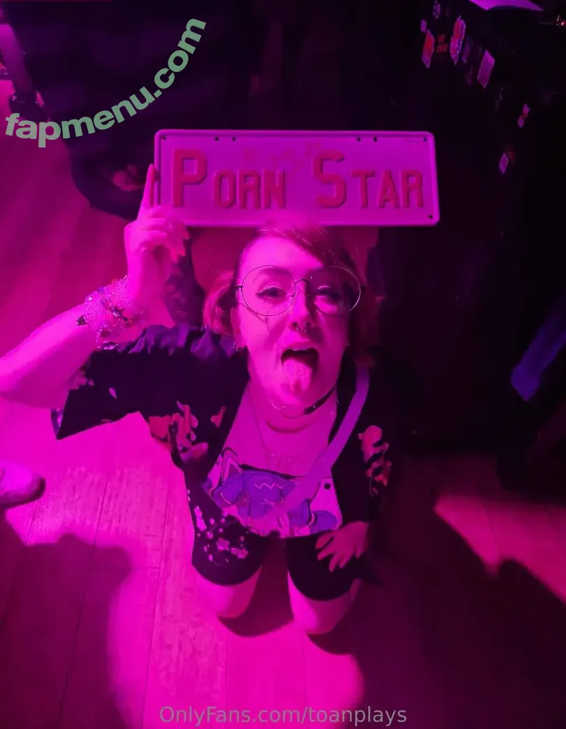 Toanplays nude photo #0017 (reel)
