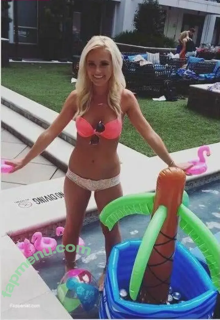 tomilahren nude photo #0003 (tomilahren)