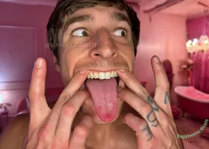 tongueandspit / officialtongueandspit nude photo #0025