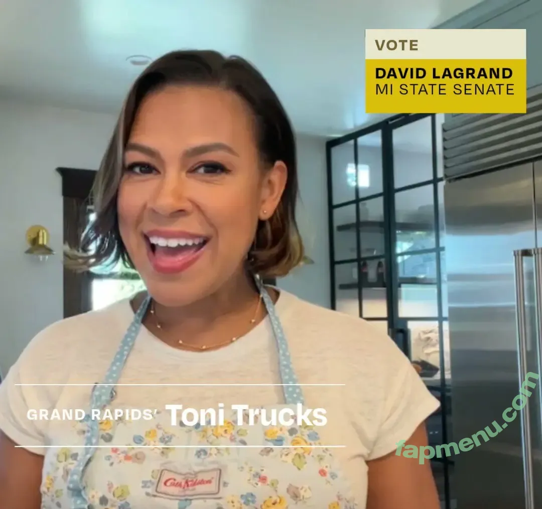 Toni Trucks nude photo #0004 (Toni Trucks)