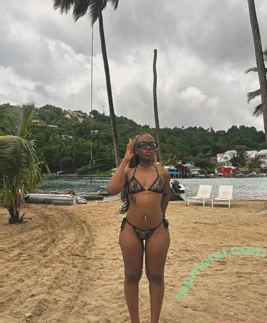 Toniannsp nude photo #0007 (toniann / toniann._.p)