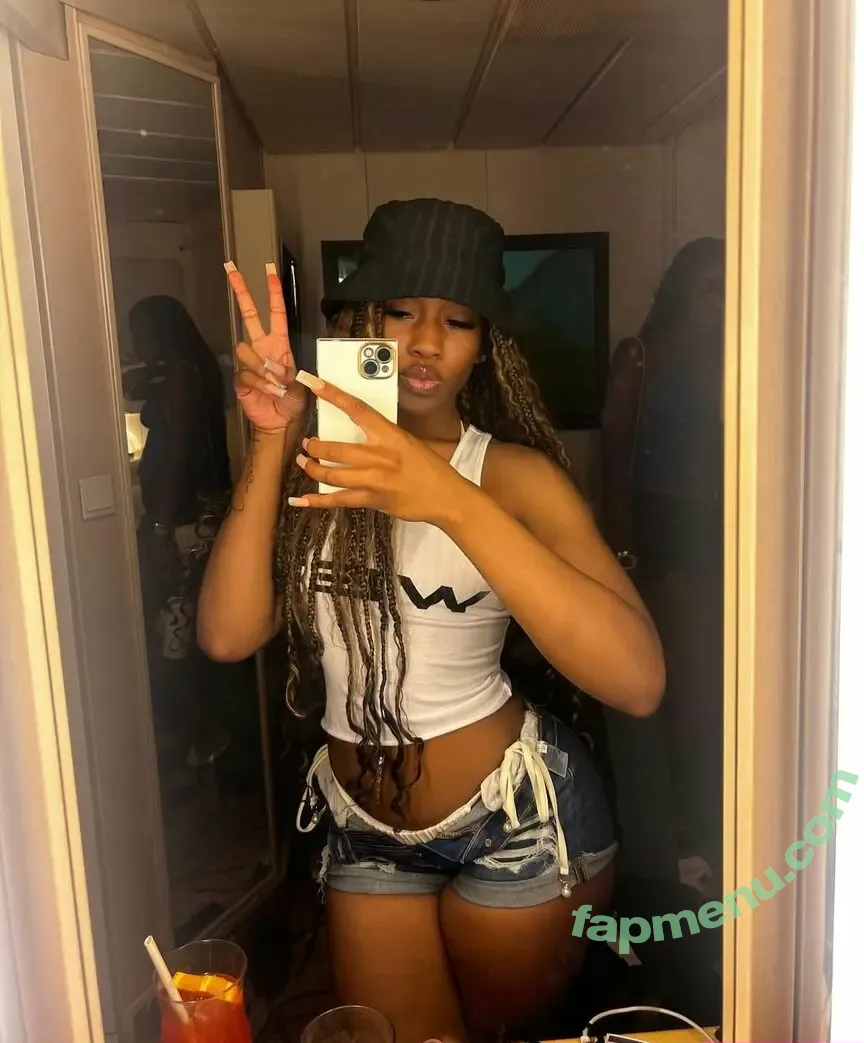 Toniannsp nude photo #0039 (toniann / toniann._.p)