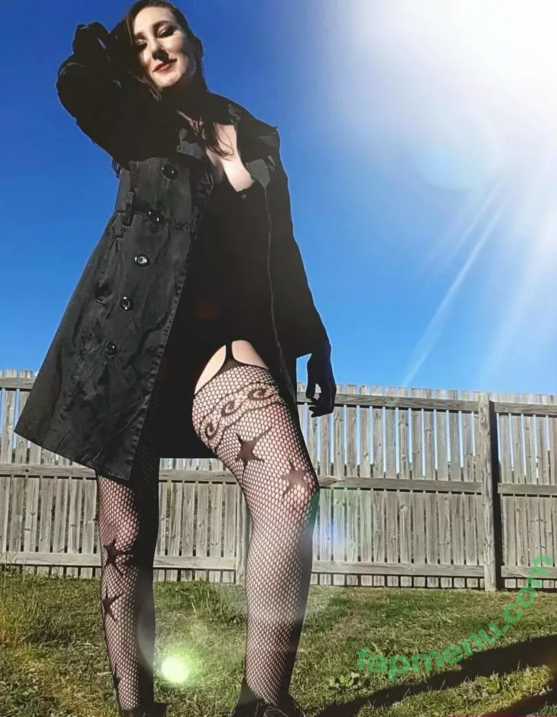 toniclust nude photo #0009 (wackarena)