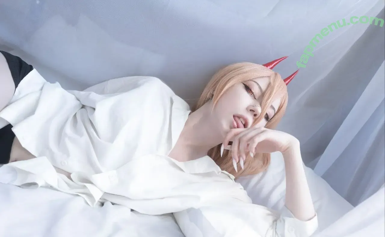 Tontsacu.ra nude photo #0022 (tontsacura)