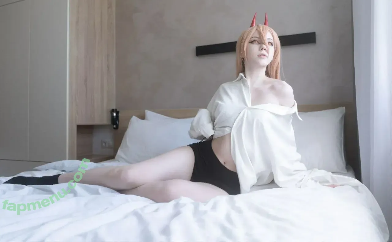 Tontsacu.ra nude photo #0024 (tontsacura)