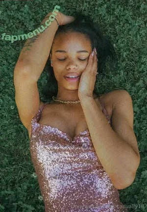 toocasually18 / tootay18 nude photo #0021