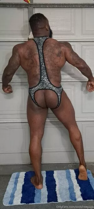 toolsfreepage / og_funkypage nude photo #0255